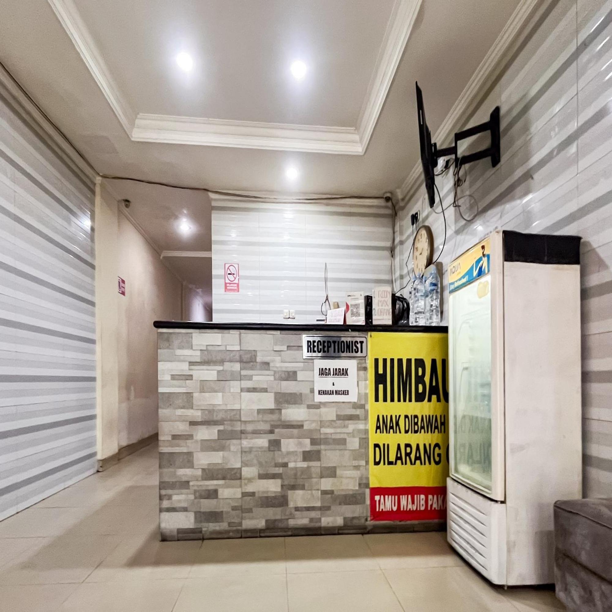 Arcadia Rooms Redpartner Джакарта Экстерьер фото